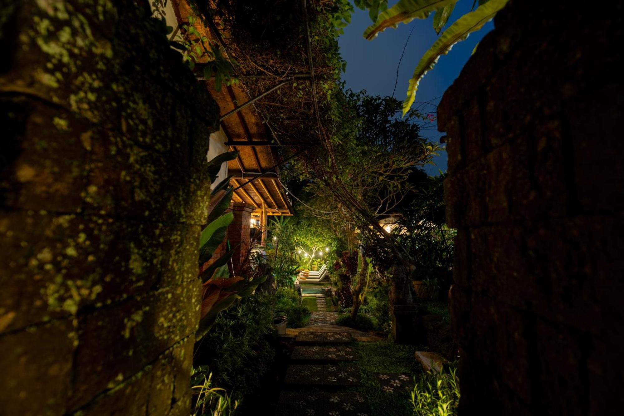 Desak Putu Putra Hidden Hotel Ubud Exterior foto